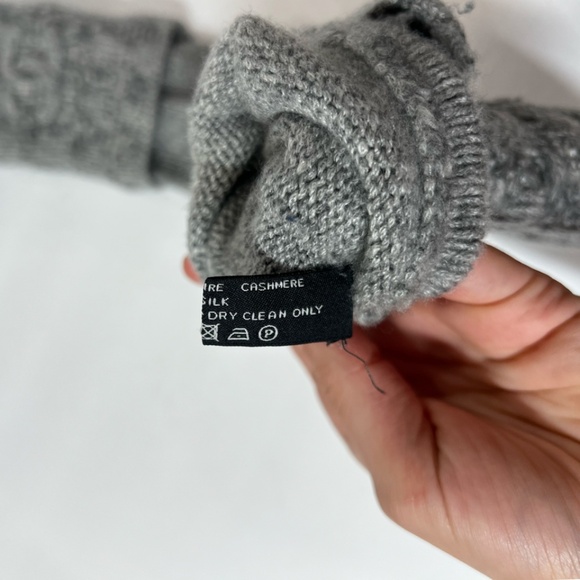Chanel Gray 3 in 1 Fingerless & Finger Cashmere Silk Knit Tweed Gloves - Picture 11 of 12